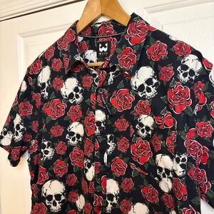WXYZ Mens XL Skull Rose Short Sleeve Button Up Shirt Cotton Black Red Casual